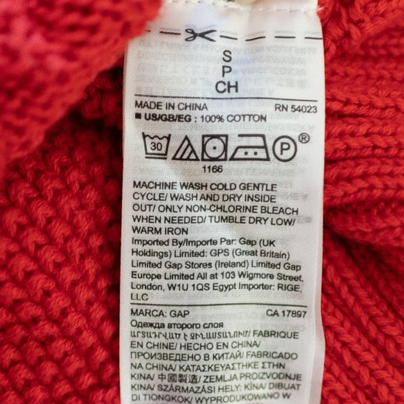 GAP Red Cable Knit Sweater - Picture 7 of 16